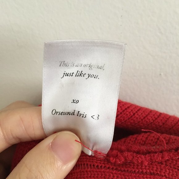 ❌SOLD❌ Orseund Iris Chunky Knit Cropped Turtleneck Red - Picture 6 of 7